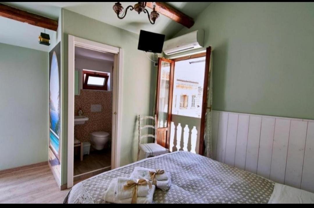 Castello Bed & Breakfast San Benedetto del Tronto Exterior photo